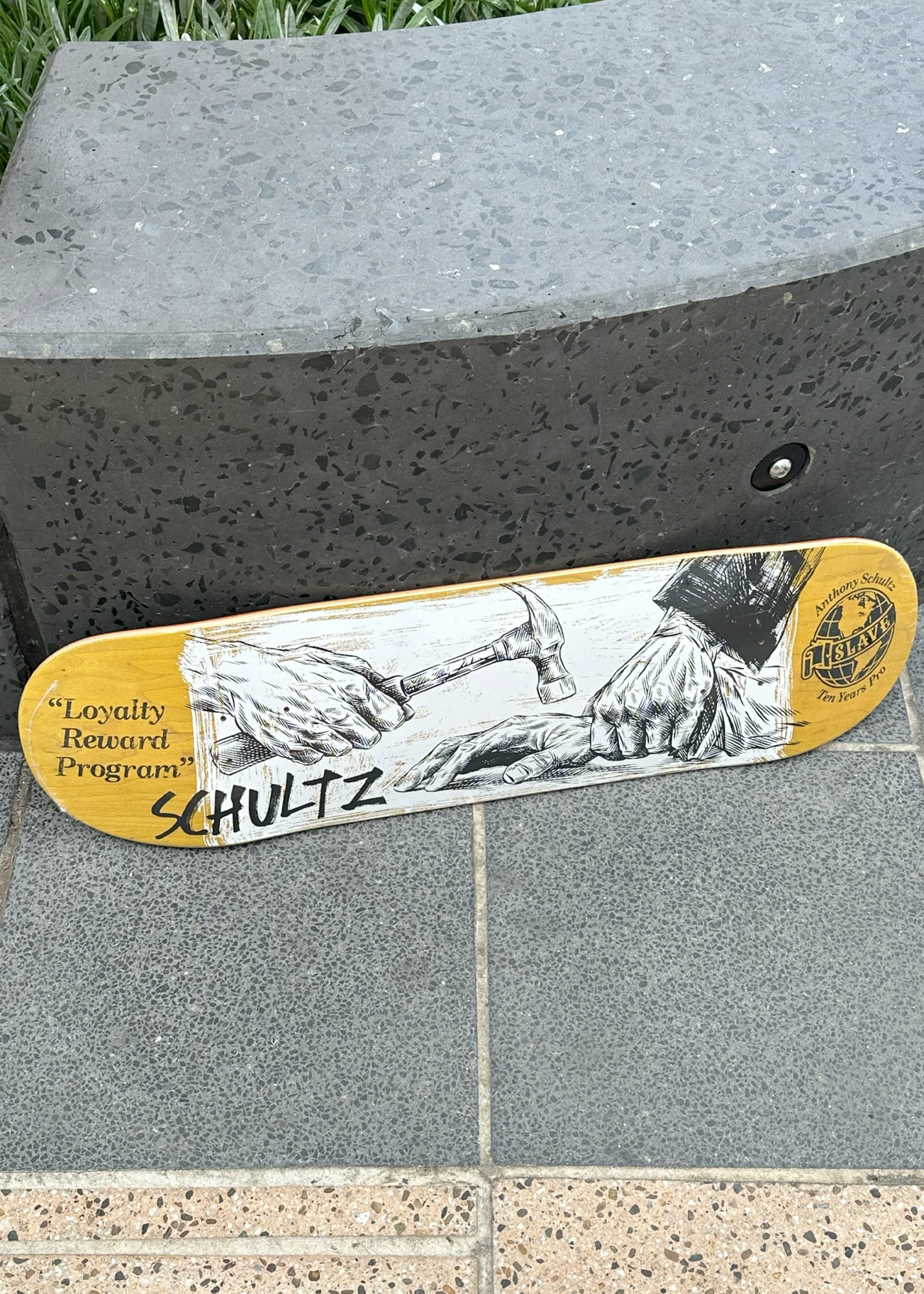 $LAVE - Helping Hand 10yr Yellow Base Veneer - 8.375" 3 $LAVE - Helping Hand 10yr Yellow Base Veneer - 8.375" - Image 3